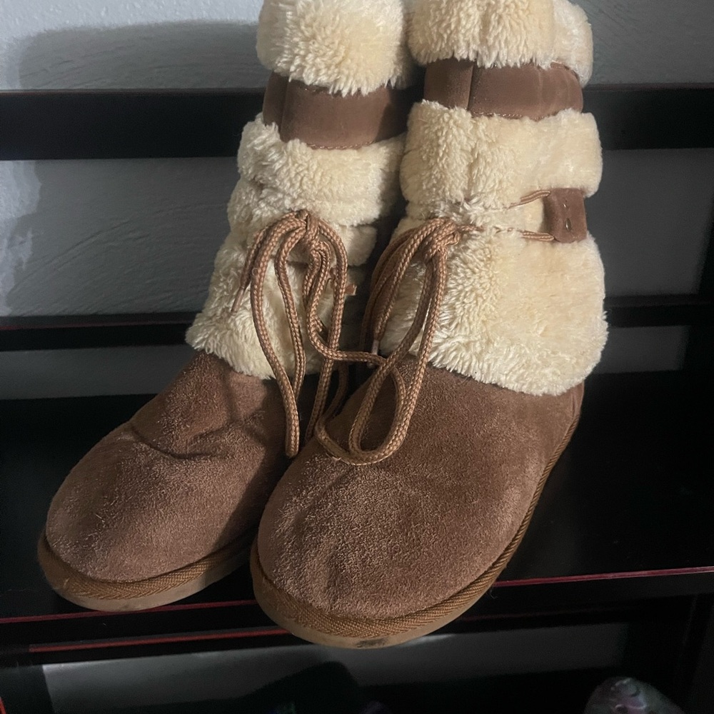Natural Reflections Brown and Cream Women's Boots